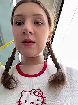 charlotte_stevenss_ – webcam model profile photo Image 18