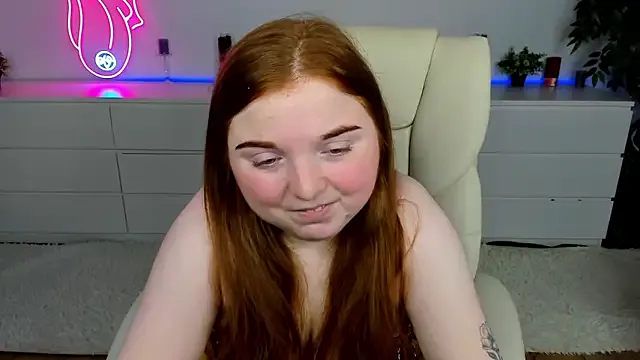 Runarunapi – webcam model profile photo Image 4