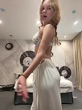 lil_eva live broadcast Image 13