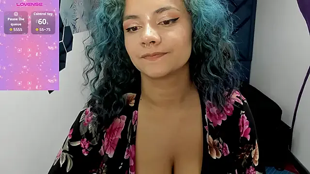 winter11 – webcam model profile photo Image 7