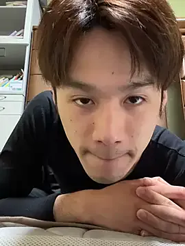 Runarunapi – webcam model profile photo Image 3