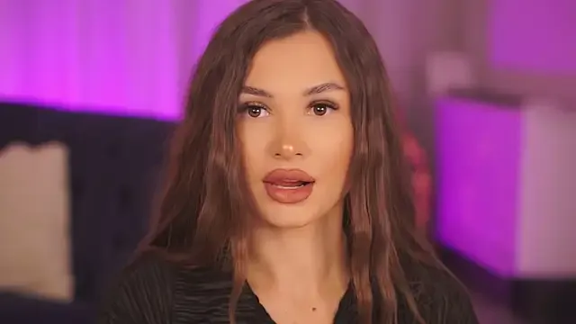 selenne_schmitt – webcam model profile photo Image 6