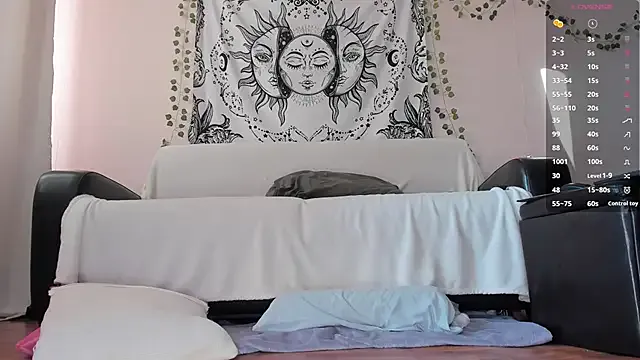 Runarunapi – webcam model profile photo Image 14