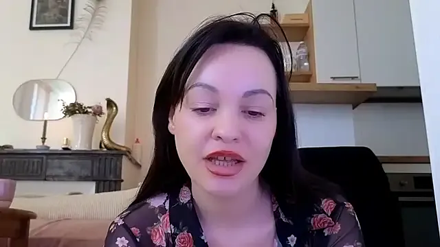 Lilie_romeo – webcam model profile photo