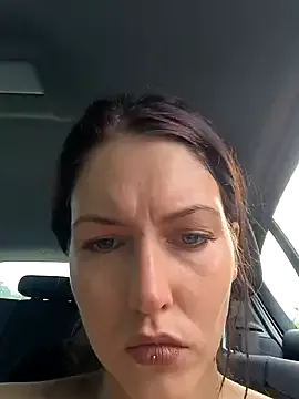 Runarunapi – webcam model profile photo Image 8