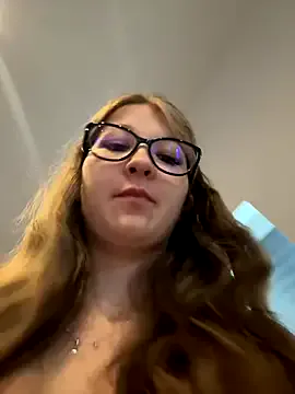 winter11 – webcam model profile photo Image 10