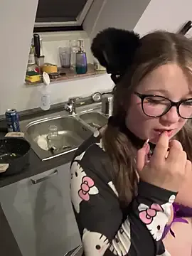 winter11 – webcam model profile photo Image 7