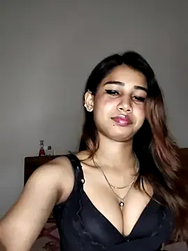 emyii – webcam model profile photo Image 11