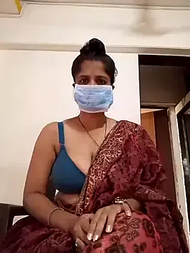 Runarunapi – webcam model profile photo Image 2