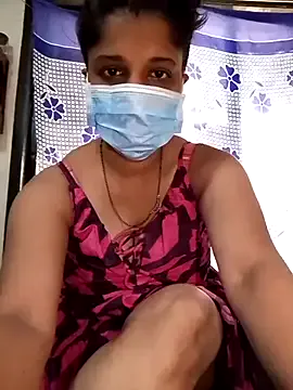 Runarunapi – webcam model profile photo Image 3