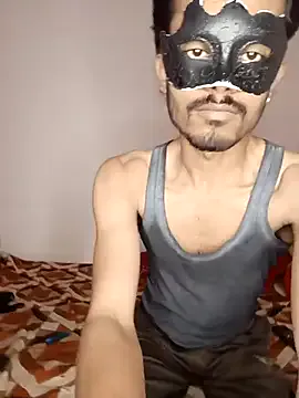 Runarunapi – webcam model profile photo Image 7