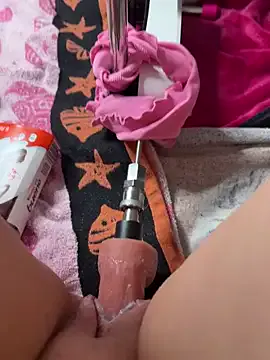 tinyangelxx – webcam model profile photo Image 7