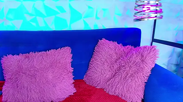 LilyWilder – webcam model profile photo Image 17