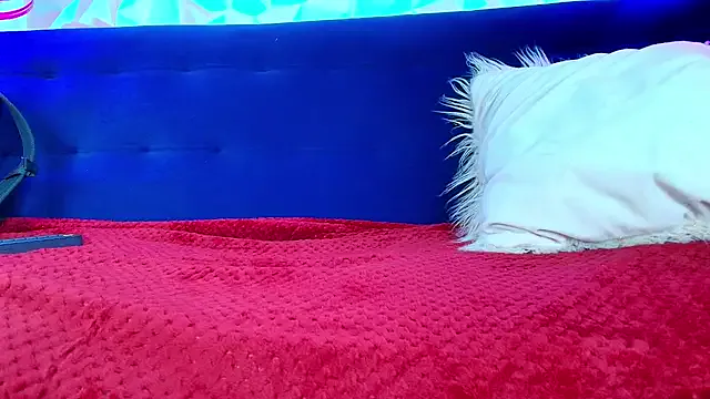 LilyWilder – webcam model profile photo Image 7