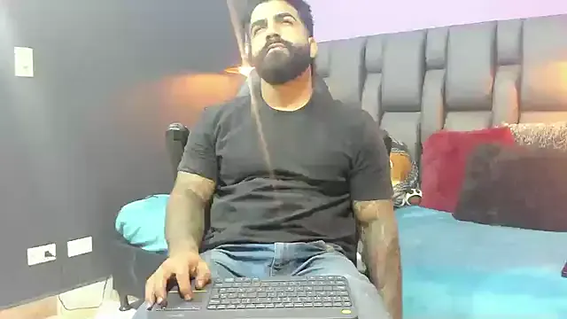 winter11 – webcam model profile photo Image 10