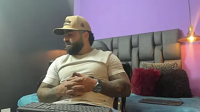 winter11 – webcam model profile photo Image 12