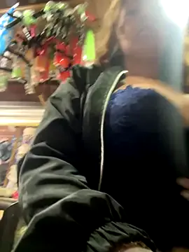 winter11 – webcam model profile photo Image 11