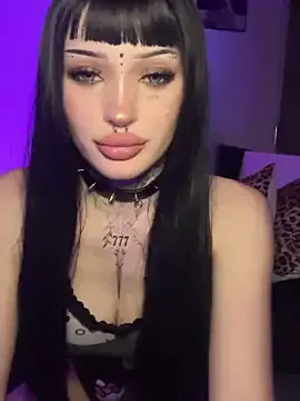 tinyangelxx – webcam model profile photo Image 12