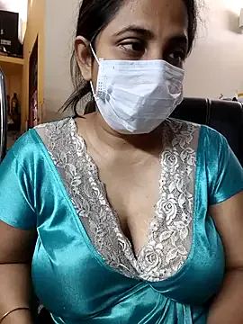 RollDolls – webcam model profile photo Image 14