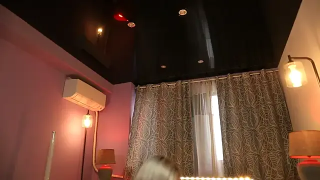 Runarunapi – webcam model profile photo Image 19