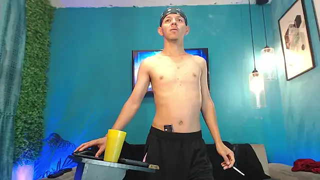 Runarunapi – webcam model profile photo Image 2