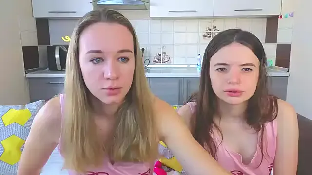 Runarunapi – webcam model profile photo Image 15