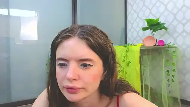 Runarunapi – webcam model profile photo Image 3