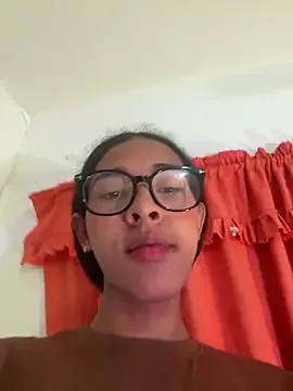 mariana_doll2 live broadcast