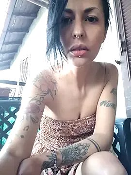 Masha_Real_84 – webcam model profile photo Image 5