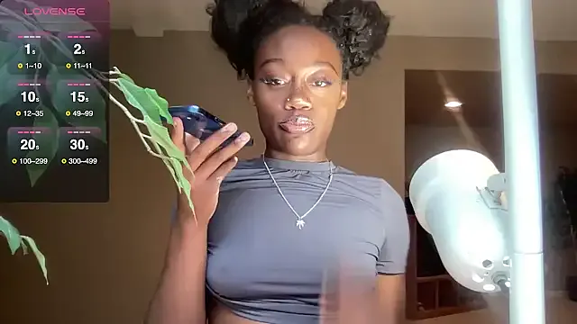 ZeharSiAda – webcam model profile photo Image 12