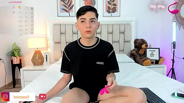 winter11 – webcam model profile photo Image 4