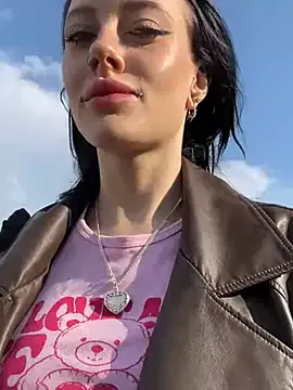 mon1_day – webcam model profile photo Image 2