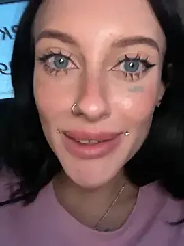 mon1_day – webcam model profile photo Image 9