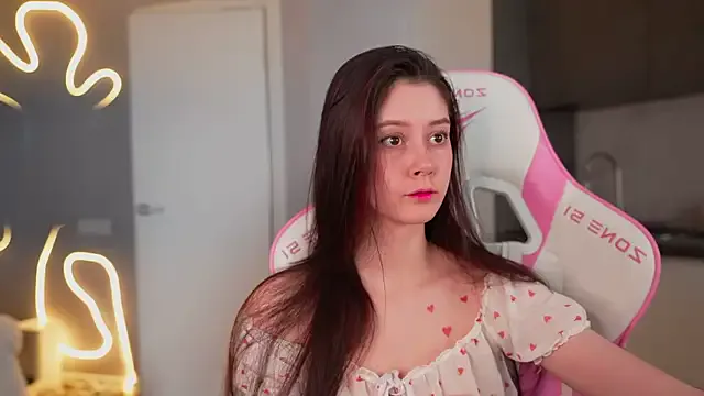 Runarunapi – webcam model profile photo Image 3