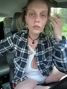 heyskylar – webcam model profile photo Image 3