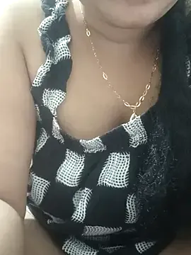 Runarunapi – webcam model profile photo Image 12