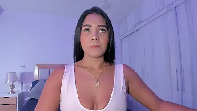 Ema_japanese – webcam model profile photo Image 4