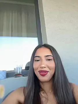 bunnydollstella – webcam model profile photo Image 12