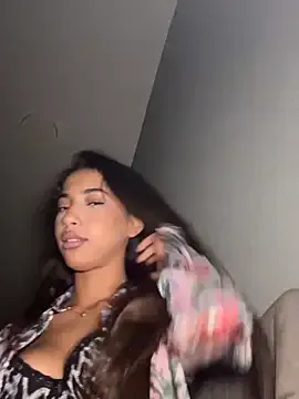 bunnydollstella – webcam model profile photo Image 6