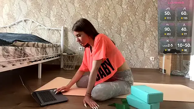 Runarunapi – webcam model profile photo Image 4