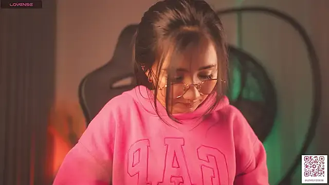 winter11 – webcam model profile photo Image 8