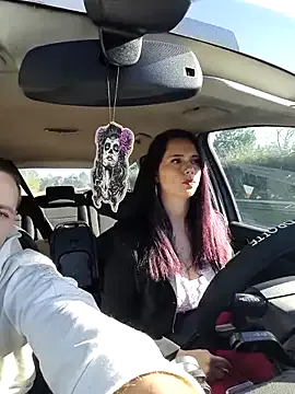 Runarunapi – webcam model profile photo Image 3