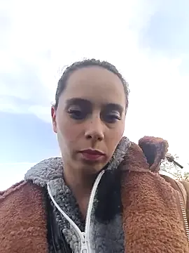 Runarunapi – webcam model profile photo Image 7