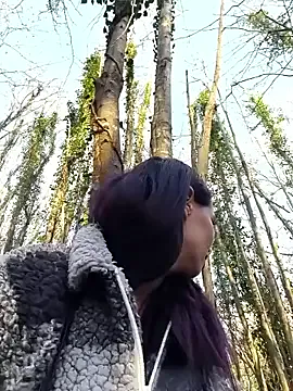 Runarunapi – webcam model profile photo Image 9