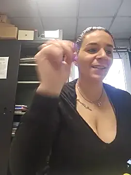 RISA_RISA_ – webcam model profile photo Image 2