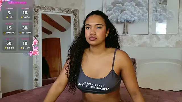 MilaTeenX – webcam model profile photo