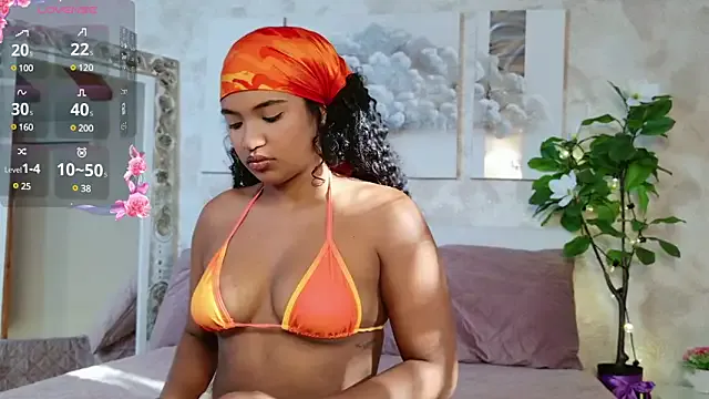 Runarunapi – webcam model profile photo Image 5