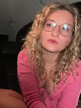 MileySummer – webcam model profile photo