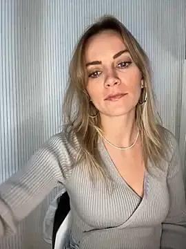 Runarunapi – webcam model profile photo Image 17