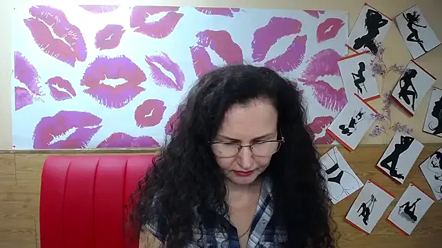 Runarunapi – webcam model profile photo Image 14